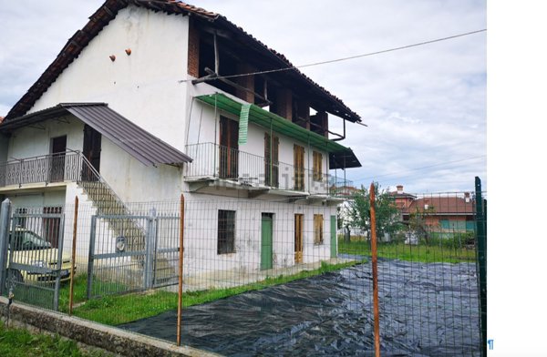 casale in vendita a Vauda Canavese