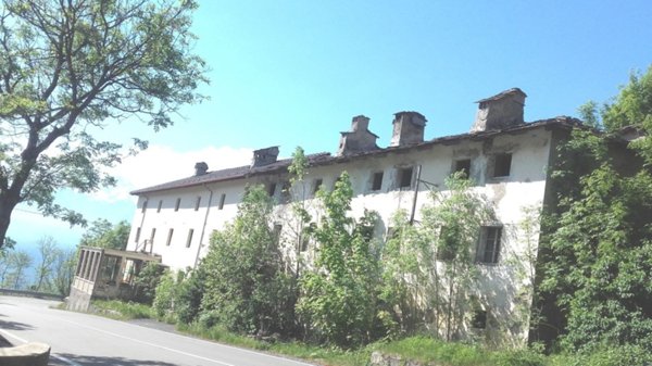 negozio in vendita a Venaus in zona Molaretto