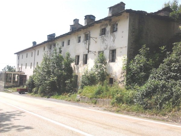 negozio in vendita a Venaus in zona Molaretto