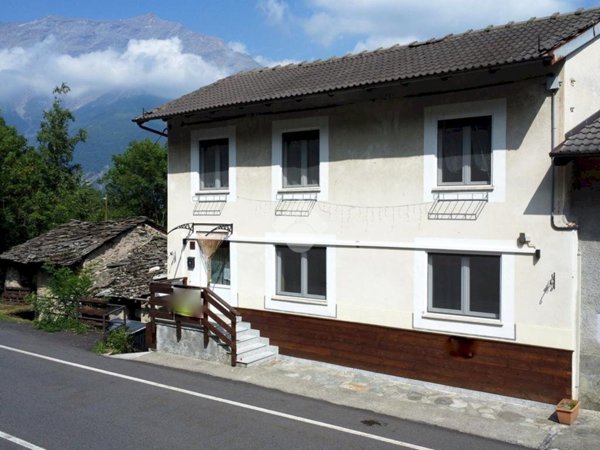 casa indipendente in vendita a Venaus