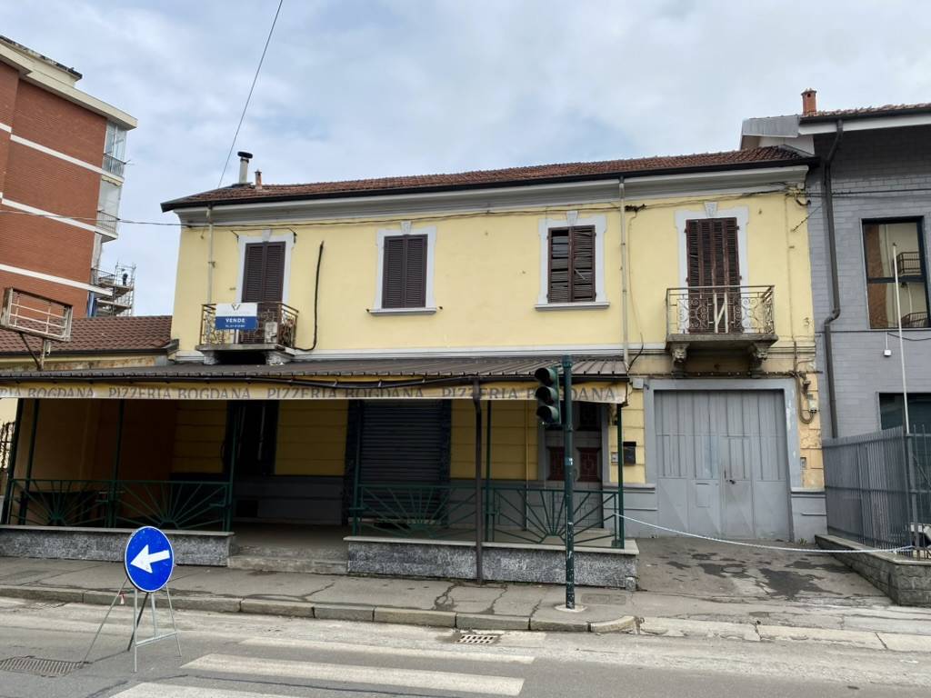 intera palazzina in vendita a Venaria Reale