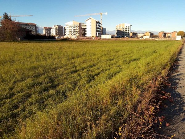terreno edificabile in vendita a Venaria Reale