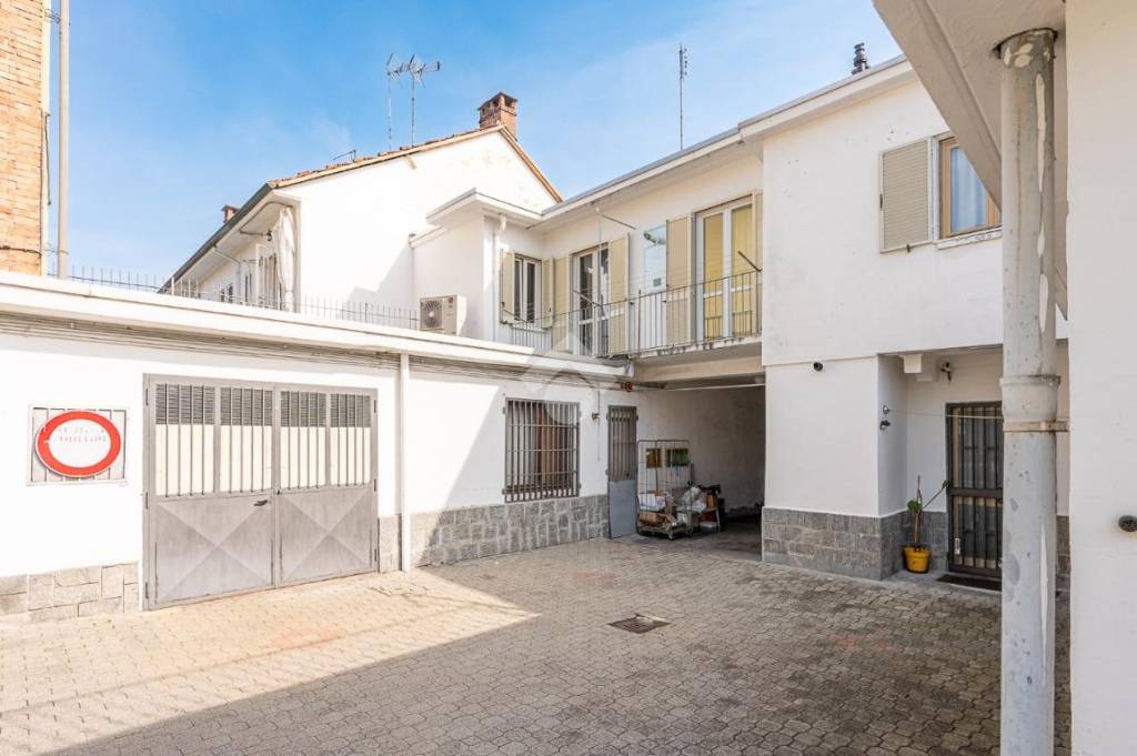 appartamento in vendita a Venaria Reale in zona Altessano