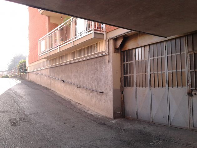 locale commerciale in vendita a Venaria Reale