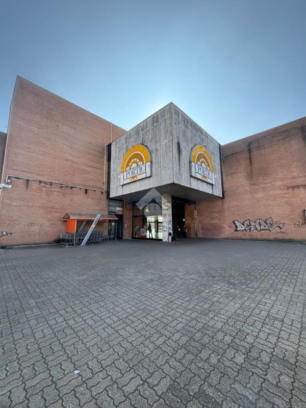 locale commerciale in vendita a Venaria Reale