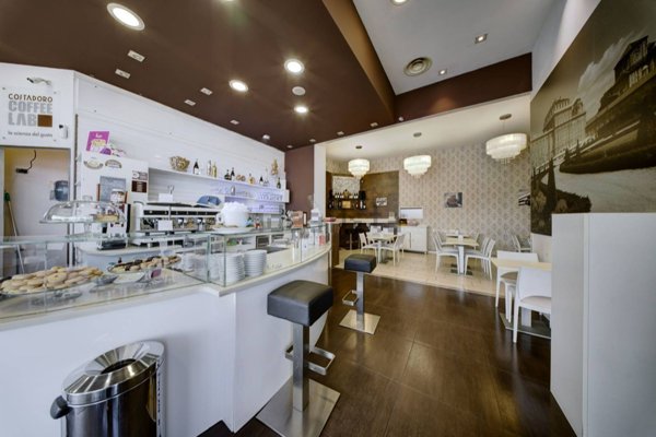 negozio in vendita a Venaria Reale