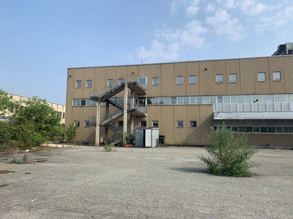capannone in vendita a Venaria Reale