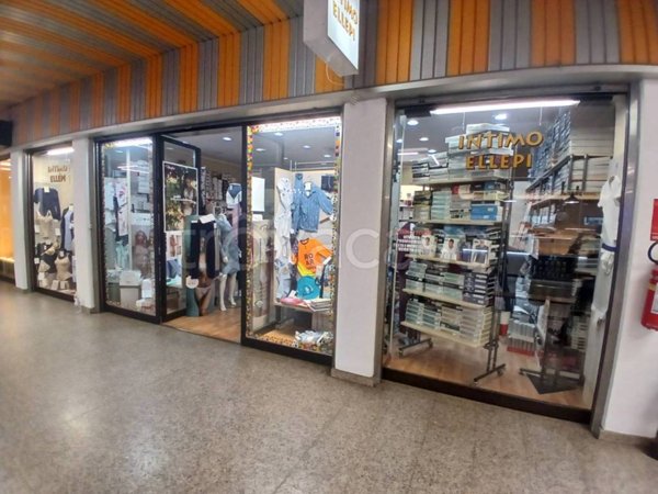 negozio in vendita a Venaria Reale