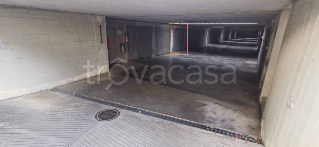 locale di sgombero in vendita a Venaria Reale