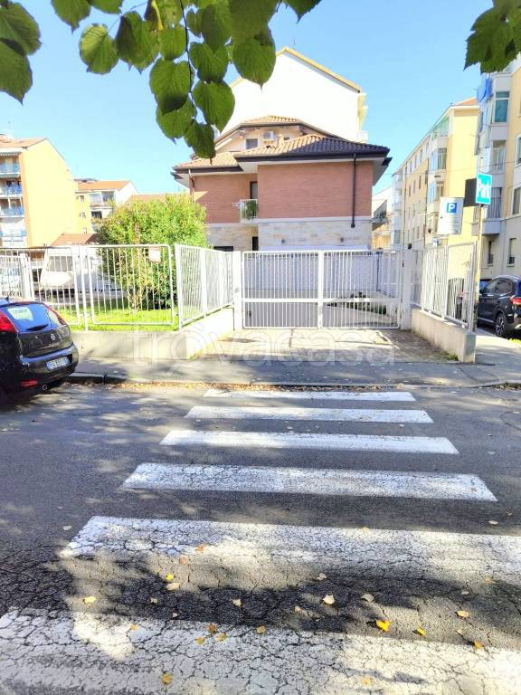 ufficio in vendita a Venaria Reale