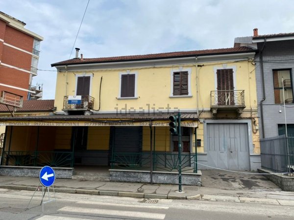 negozio in vendita a Venaria Reale