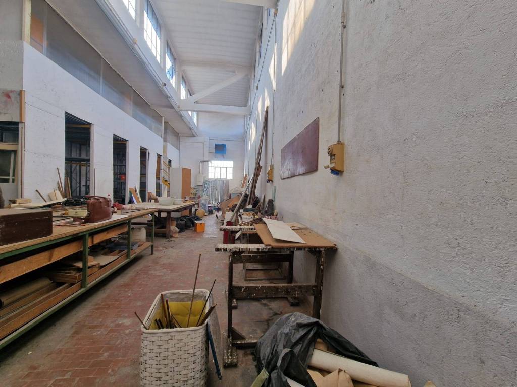 locale commerciale in vendita a Venaria Reale