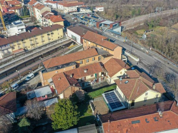 intera palazzina in vendita a Venaria Reale