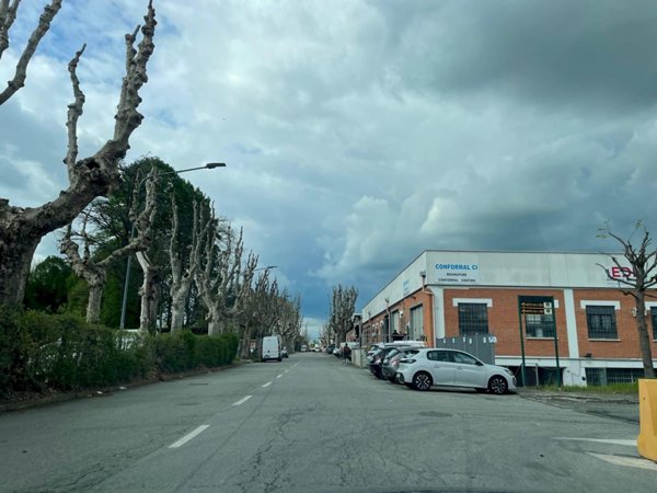 capannone in vendita a Venaria Reale