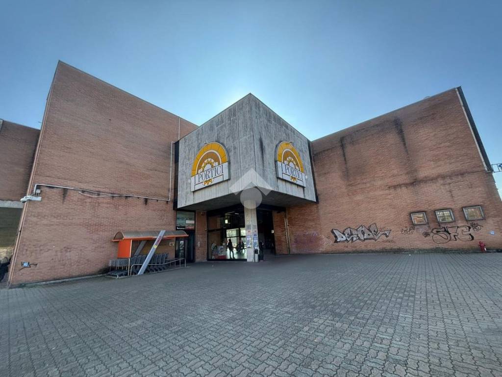 negozio in vendita a Venaria Reale