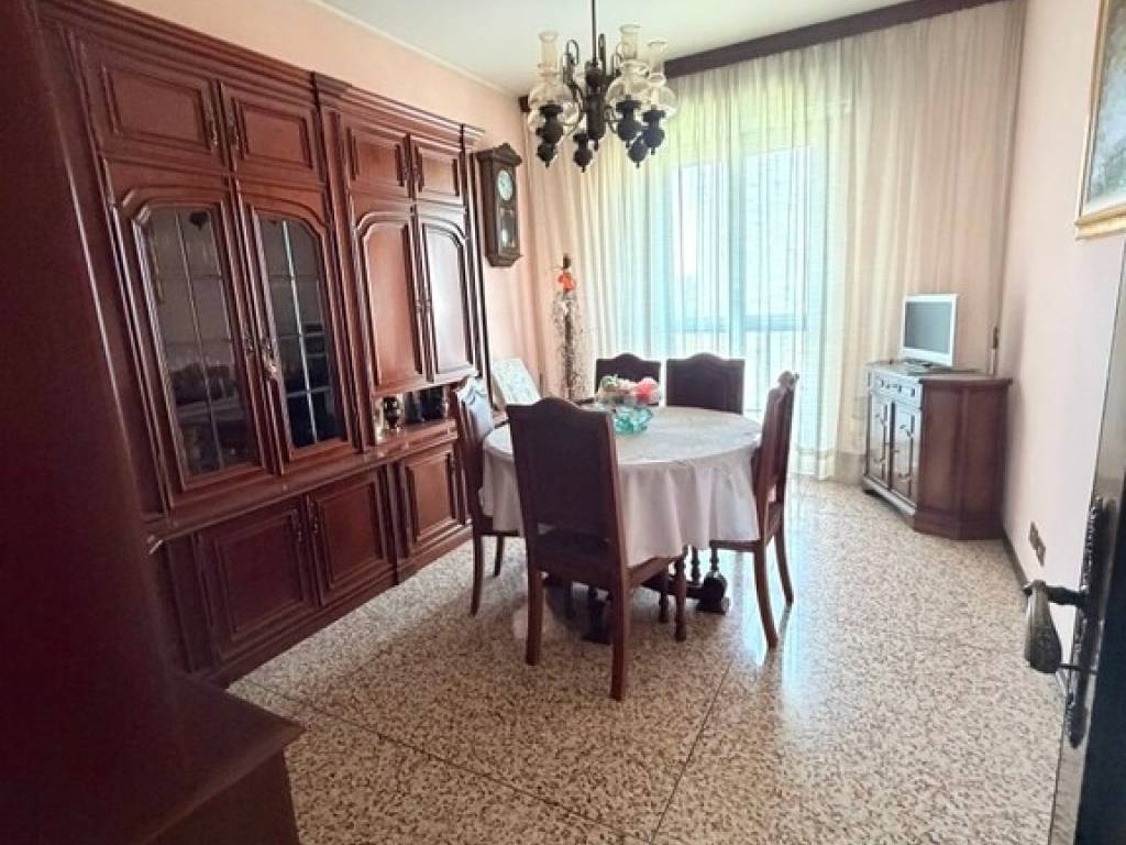 appartamento in vendita a Venaria Reale in zona Altessano