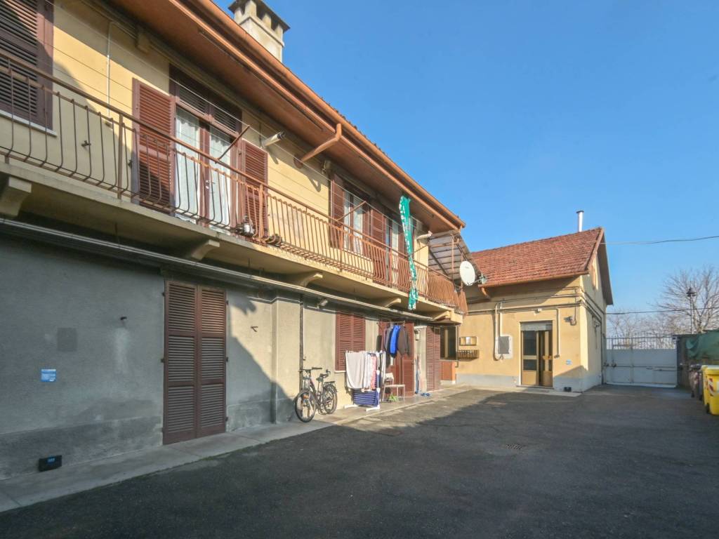 appartamento in vendita a Venaria Reale in zona Altessano