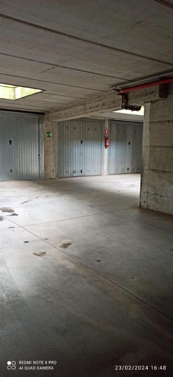 box auto in vendita a Venaria Reale in zona Altessano