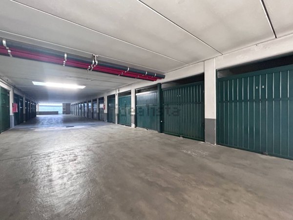 box auto in vendita a Venaria Reale in zona Altessano