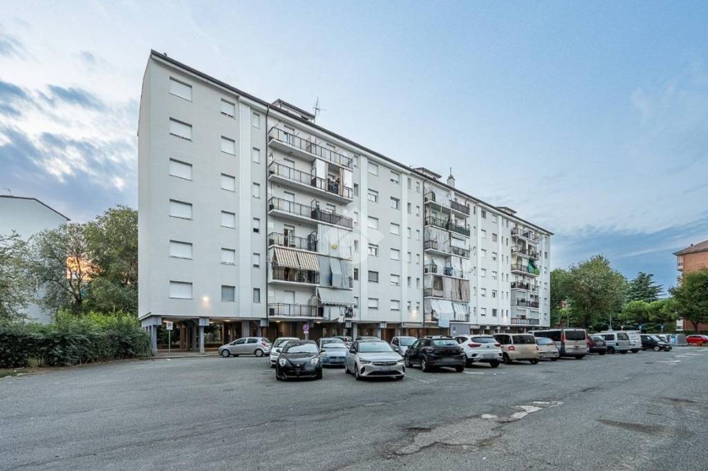appartamento in vendita a Venaria Reale in zona Altessano