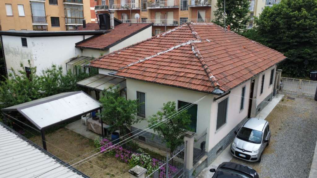 casa indipendente in vendita a Venaria Reale in zona Altessano