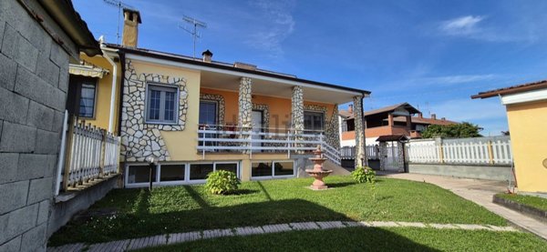 casa indipendente in vendita a Verolengo