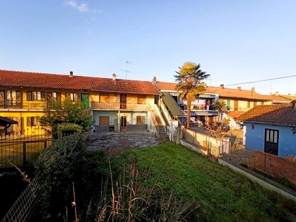 casa semindipendente in vendita a Verolengo in zona Borgo Revel