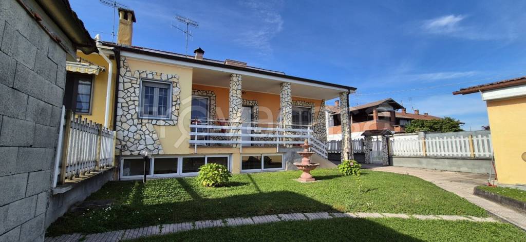 casa indipendente in vendita a Verolengo