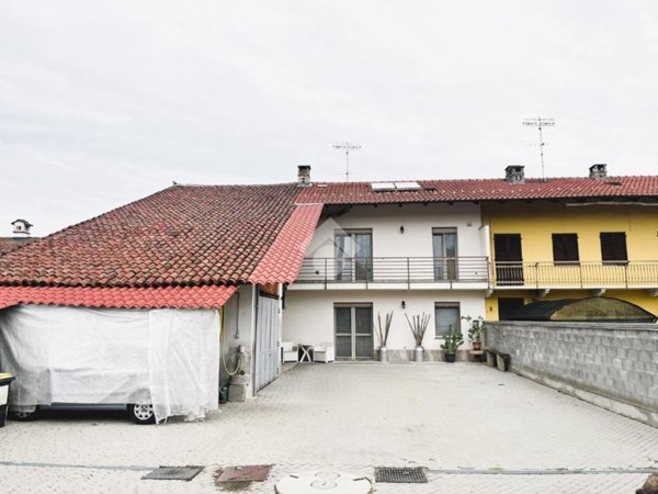 casa semindipendente in vendita a Verolengo
