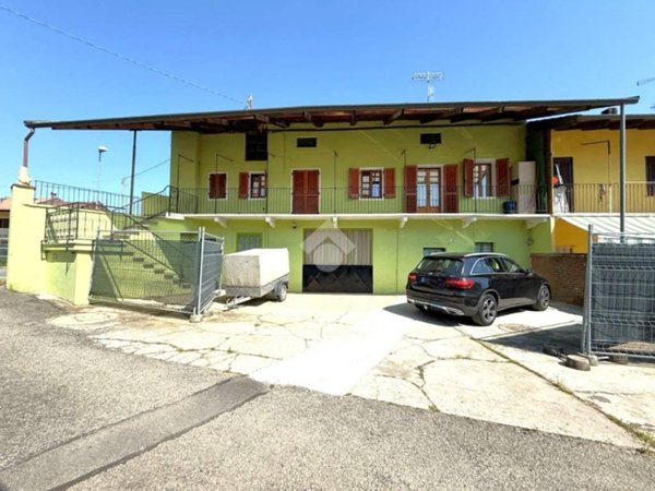 casa semindipendente in vendita a Verolengo in zona Casabianca