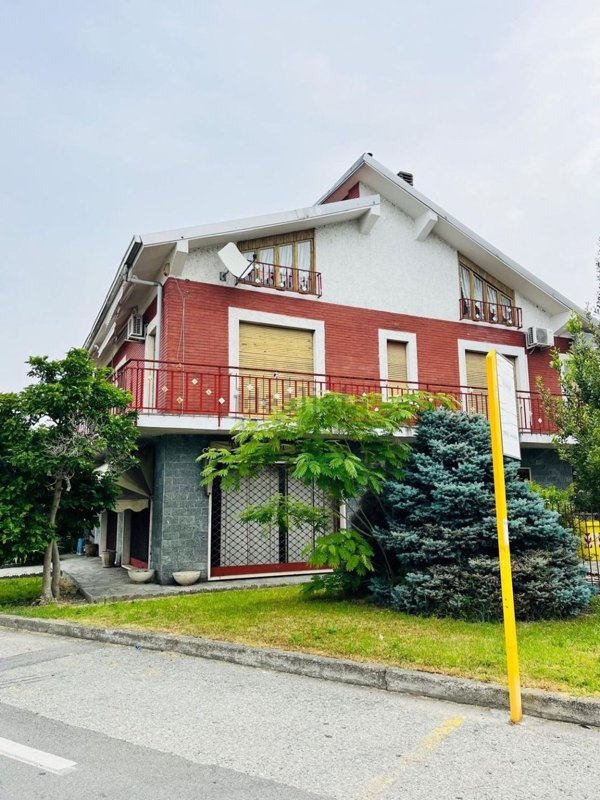 casa indipendente in vendita a Verolengo