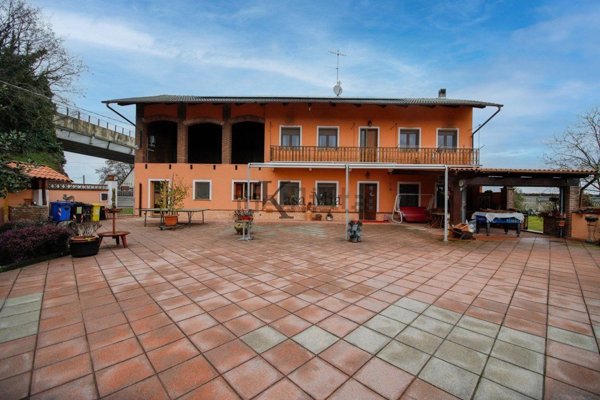 casa indipendente in vendita a Verolengo