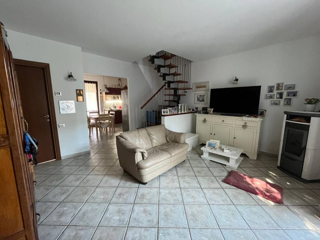 casa indipendente in vendita a Verolengo