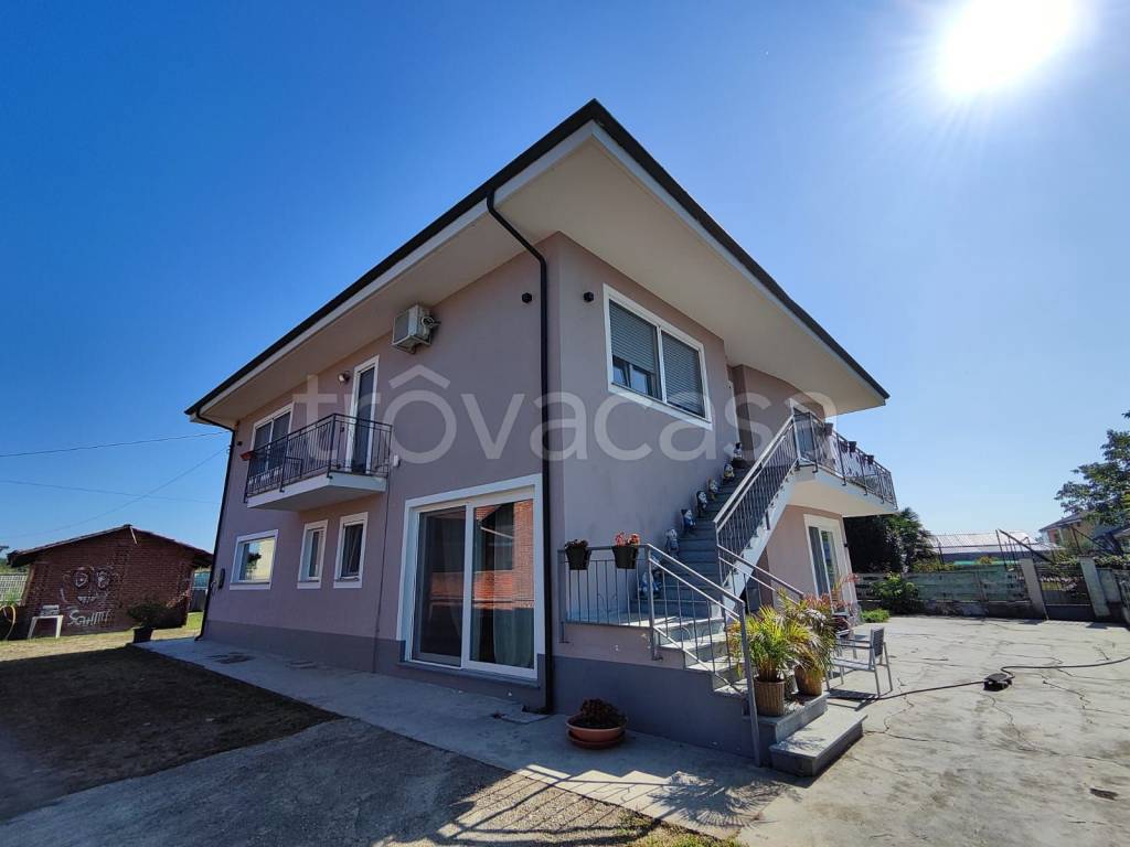 casa indipendente in vendita a Verolengo