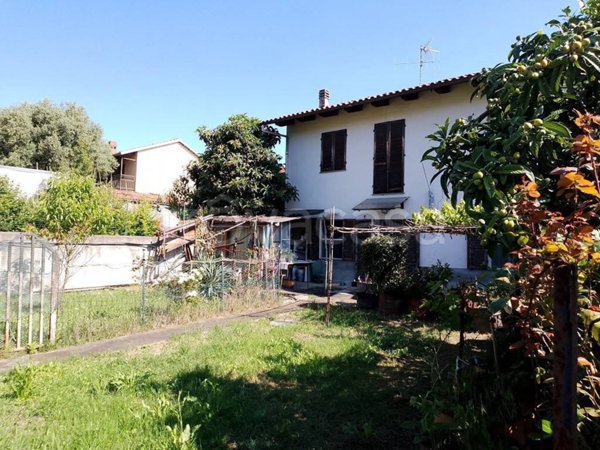 casa indipendente in vendita a Verrua Savoia