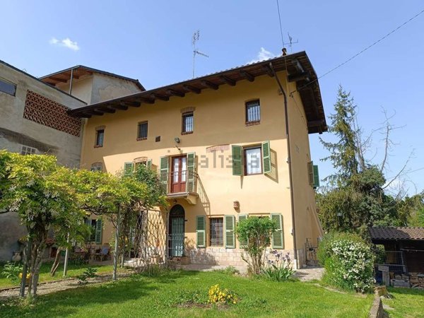 casa indipendente in vendita a Verrua Savoia