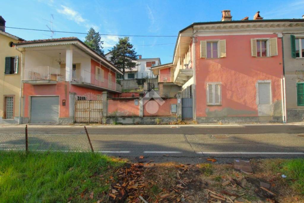 casa indipendente in vendita a Verrua Savoia