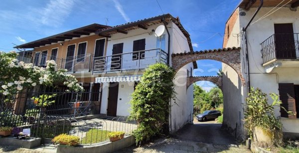 casa indipendente in vendita a Verrua Savoia