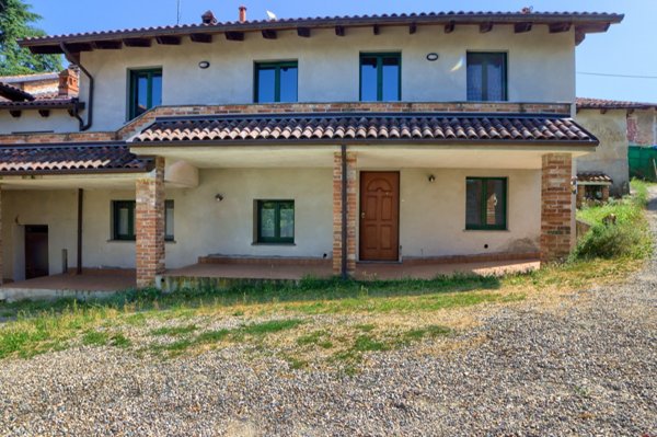 casa indipendente in vendita a Verrua Savoia