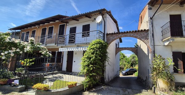 casa indipendente in vendita a Verrua Savoia