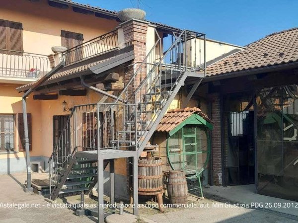 casa indipendente in vendita a Verrua Savoia