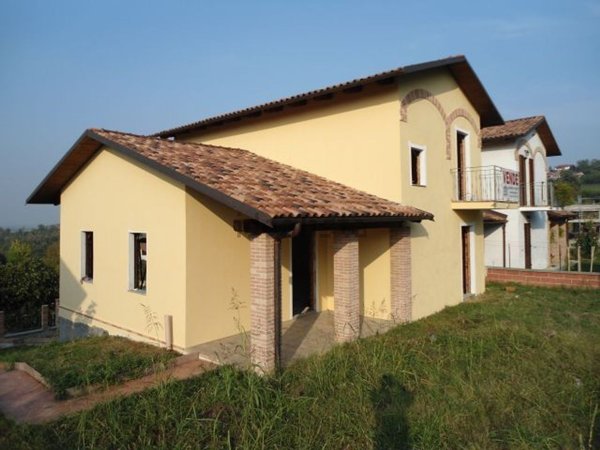 casa indipendente in vendita a Verrua Savoia
