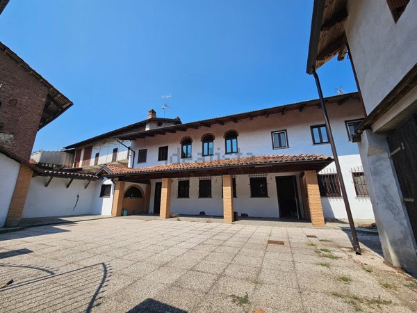 casa indipendente in vendita a Verrua Savoia