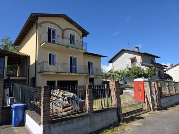 casa indipendente in vendita a Verrua Savoia