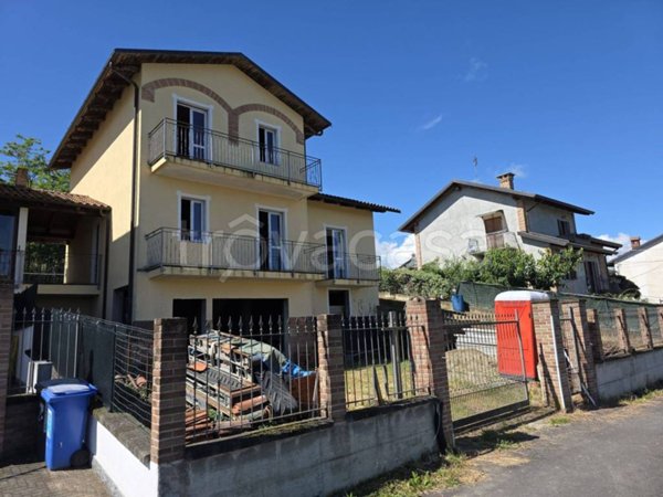 casa indipendente in vendita a Verrua Savoia