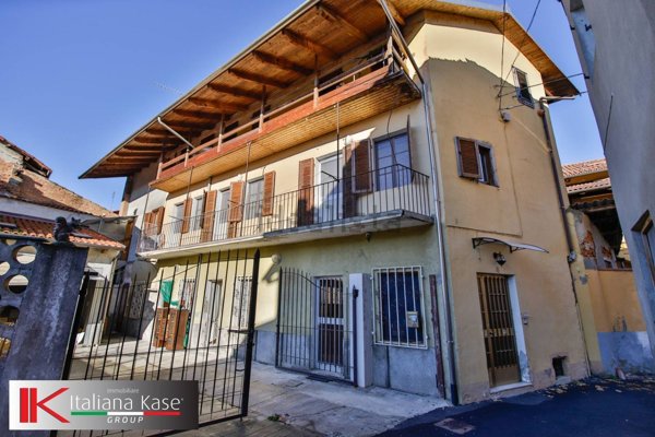 casa indipendente in vendita a Vestignè