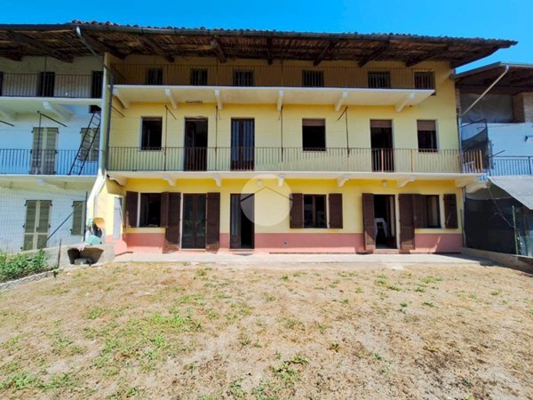 casa indipendente in vendita a Vestignè