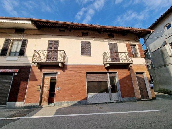 casa semindipendente in vendita a Vestignè