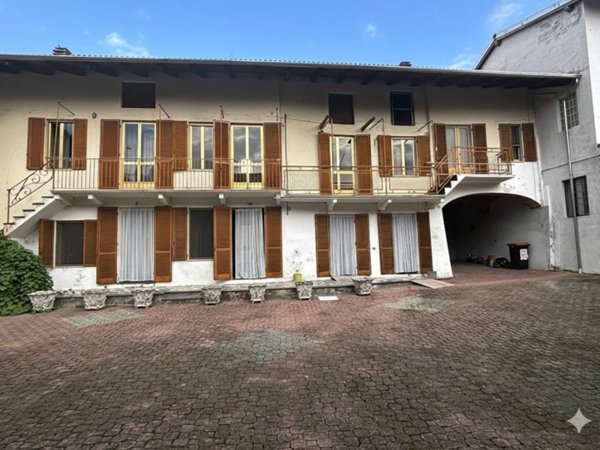 casa indipendente in vendita a Vestignè