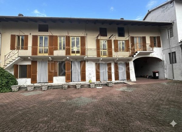 casa indipendente in vendita a Vestignè